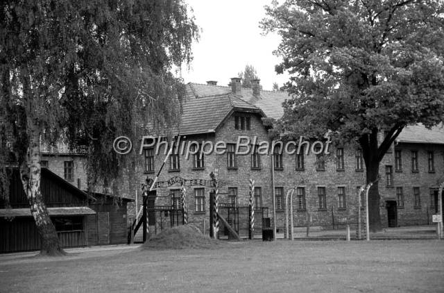 auschwitz 02.JPG - Camp de ConcentrationAuschwitz (Oswiecim)Petite Pologne, MalopolskaPologne